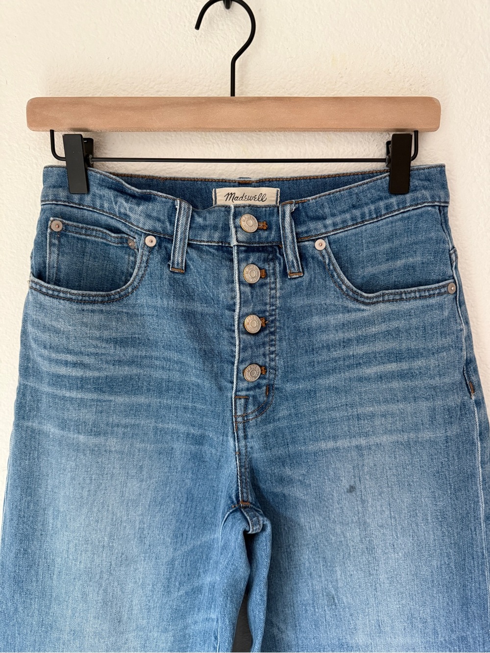 Madewell Wide-Leg Crop Jeans: Button-Front Edition - Martina Wash 27 - Flaw - Picture 6 of 12